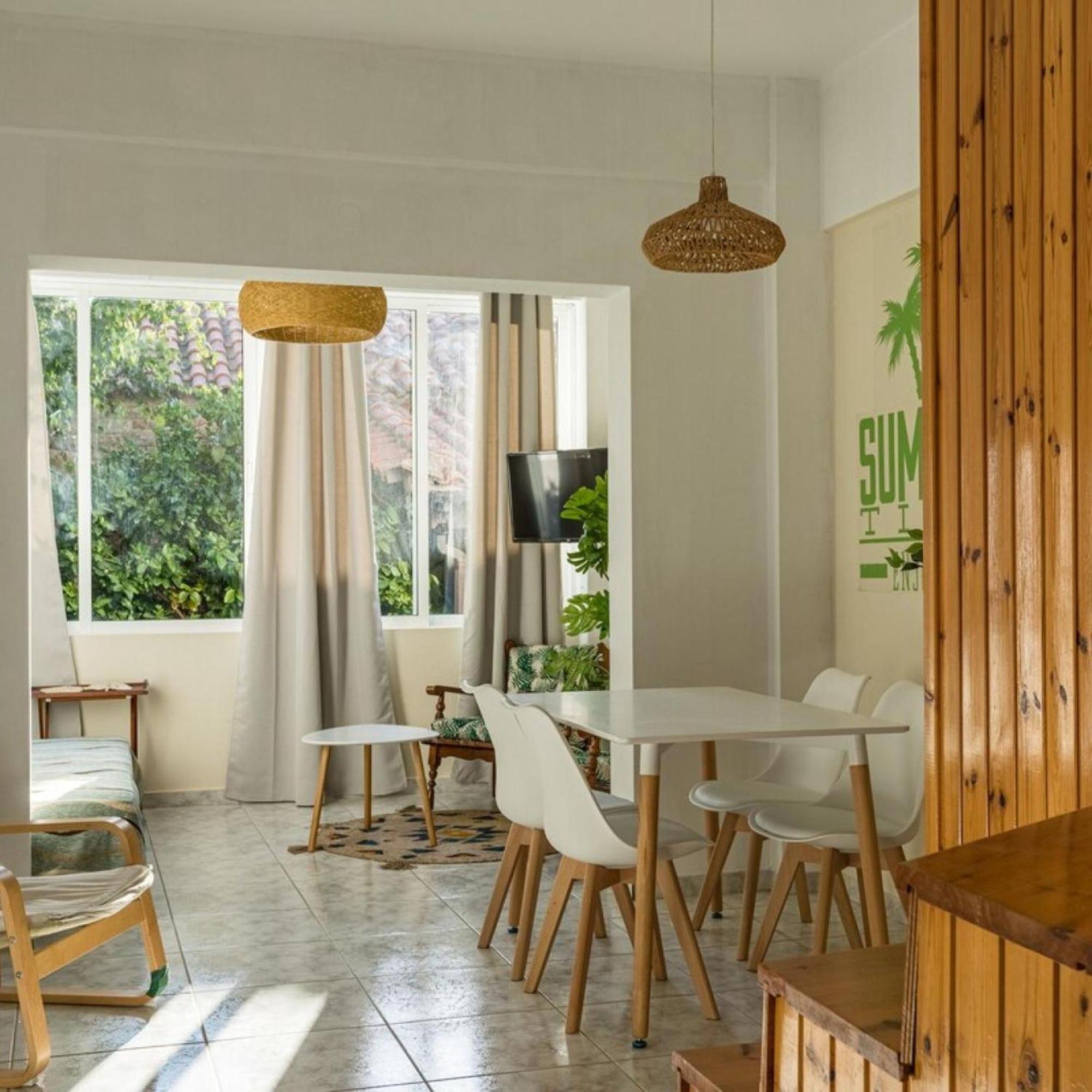 Maisonette With Palms สตูปา ภายนอก รูปภาพ